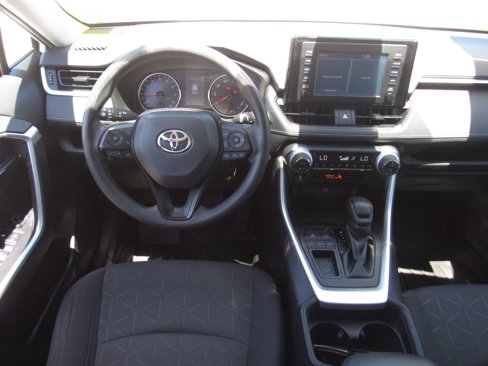 Used 2019 Toyota RAV4 XLE image 17