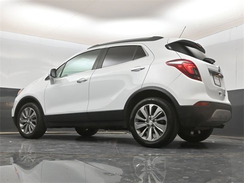 Used 2020 Buick Encore Preferred image 18
