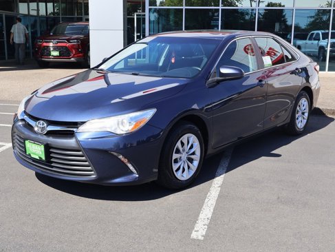 Used 2017 Toyota Camry LE image 11