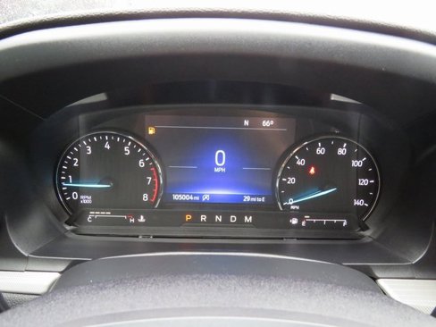 Used 2020 Ford Explorer XLT w/ Comfort Package image 12