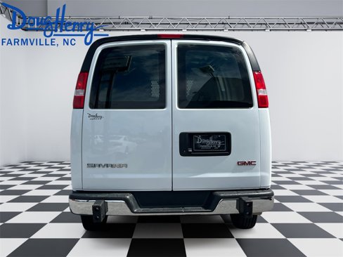 Used 2023 GMC Savana 2500 w/ Driver Convenience Package image 4