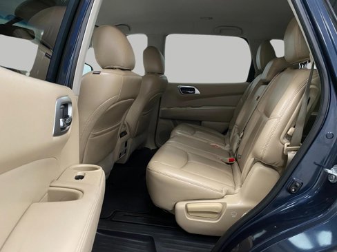Used 2016 Nissan Pathfinder SL w/ SL Tech Package image 32