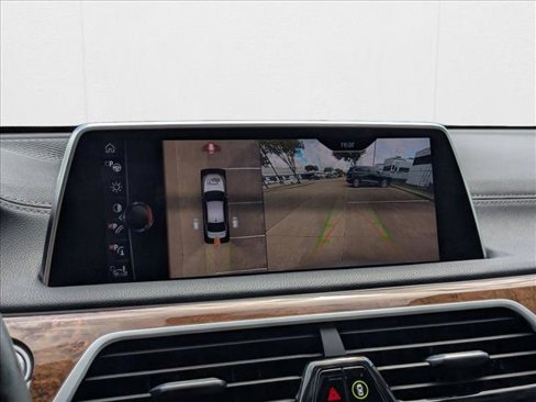 Used 2017 BMW 750i xDrive image 13
