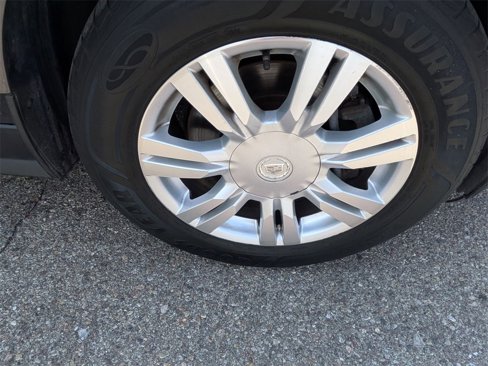 Used 2013 Cadillac SRX Luxury w/ Driver Awareness Package image 29