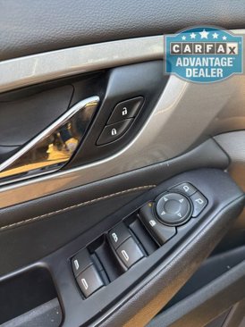 Used 2020 Chevrolet Traverse RS w/ LPO, Floor Liner Package image 5