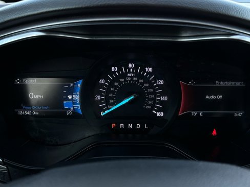 Used 2020 Ford Fusion SE image 21