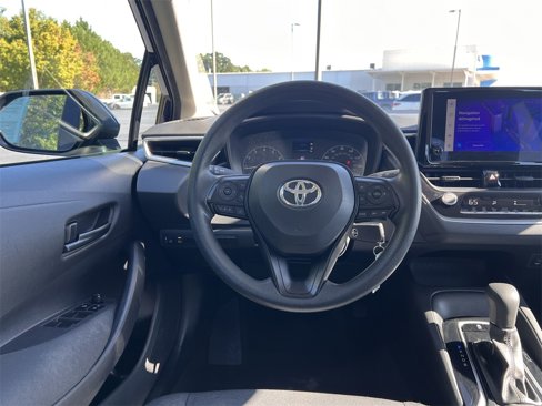 Used 2023 Toyota Corolla LE image 19