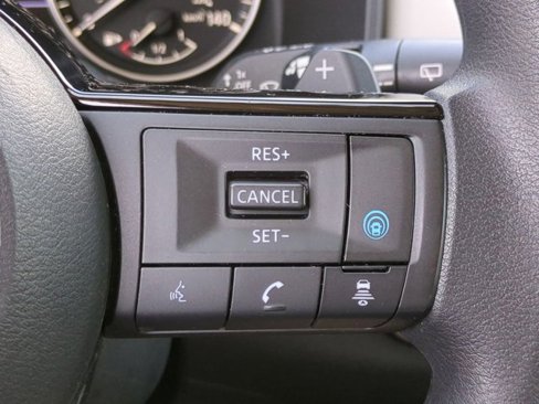 Used 2021 Nissan Rogue SV image 22