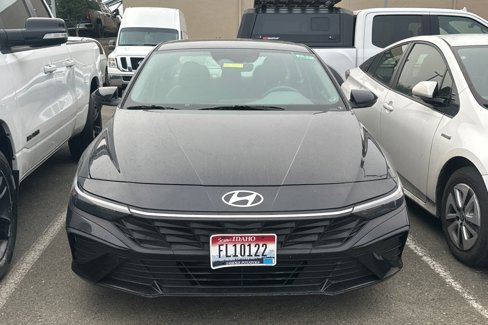 Used 2024 Hyundai Elantra SEL image 5