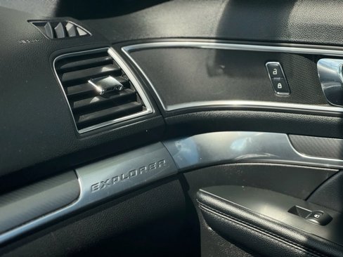 Used 2017 Ford Explorer Sport w/ Equipment Group 401A image 33