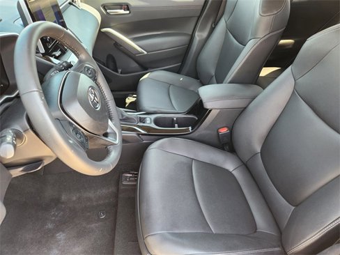 Certified 2023 Toyota Corolla Cross XLE image 13