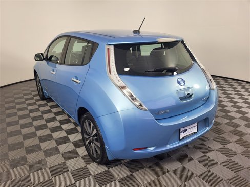 Used 2015 Nissan Leaf SV image 6