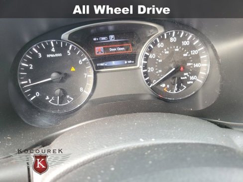 Used 2018 Nissan Pathfinder SV w/ SV All Weather Package image 4