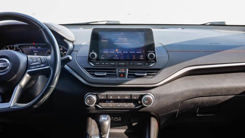 Used 2022 Nissan Altima 2.5 SR w/ Midnight Edition Package image 14