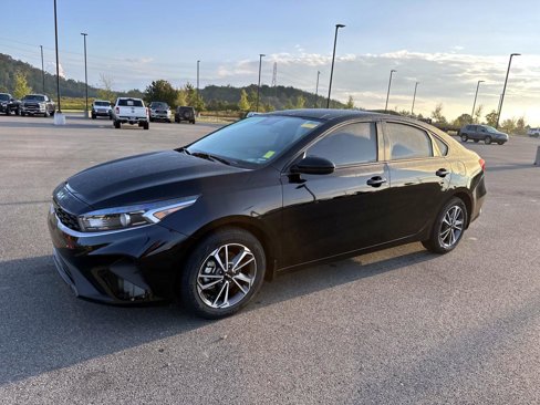 Used 2022 Kia Forte LXS image 8