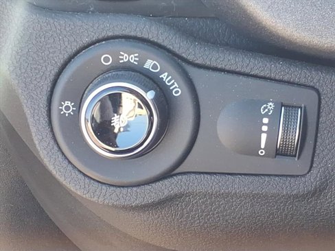 Used 2016 FIAT 500X Trekking image 21