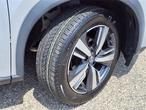 Used 2021 Nissan Rogue SL w/ Premium Package image 4