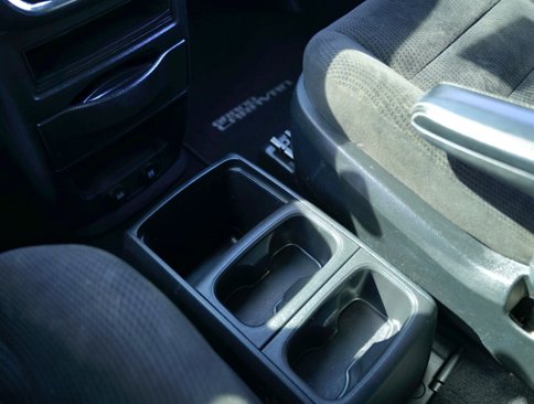 Used 2017 Dodge Grand Caravan SE image 18