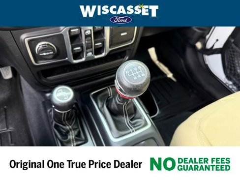 Used 2018 Jeep Wrangler Unlimited Sahara image 11