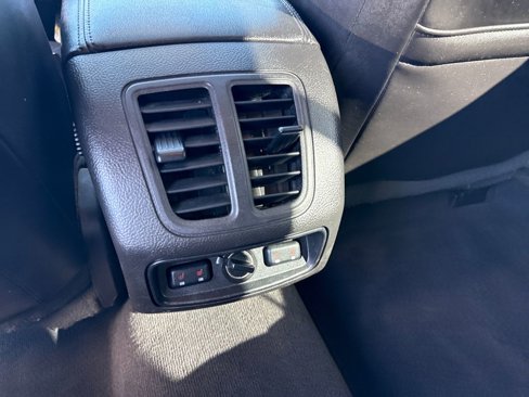 Used 2010 Ford Taurus SHO image 27