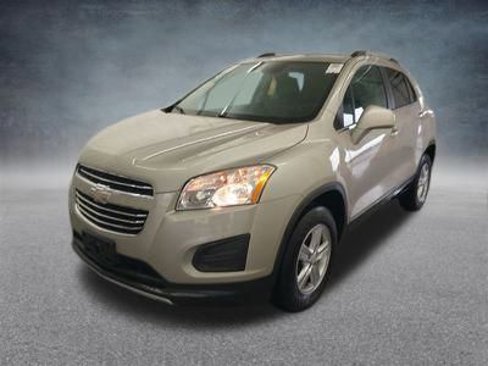 Used 2016 Chevrolet Trax LT w/ LT Sun and Sound Package image 40