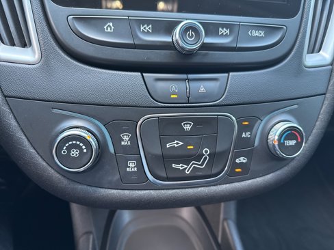 Certified 2022 Chevrolet Malibu LS image 23