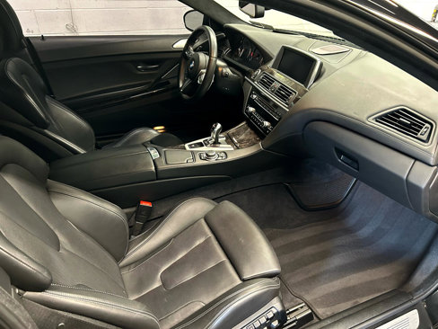 Used 2013 BMW M6 Coupe w/ Executive Pkg image 17