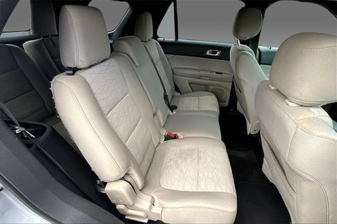 Used 2013 Ford Explorer 4WD w/ Class III Trailer Tow Pkg image 16