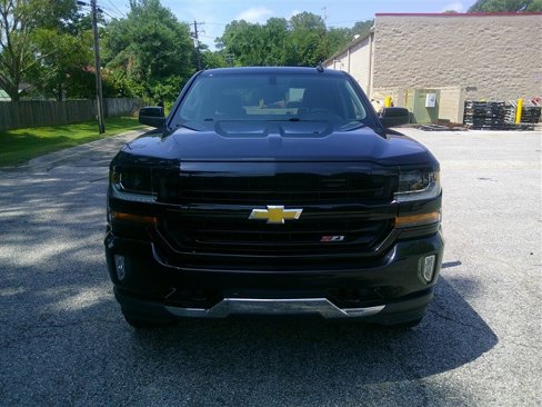 Used 2018 Chevrolet Silverado 1500 LT w/ All Star Edition image 8