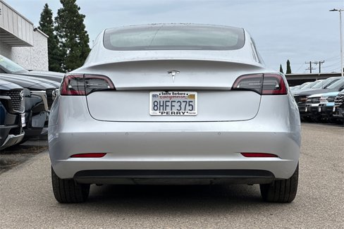Used 2018 Tesla Model 3 Long Range image 4