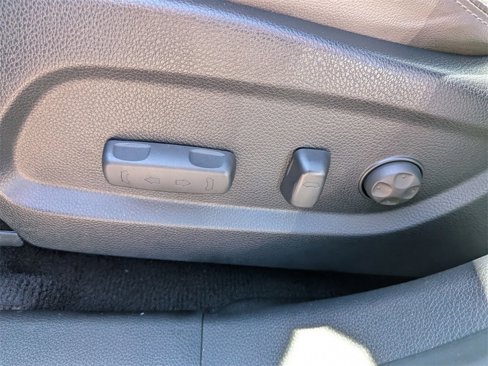 Used 2014 Hyundai Santa Fe GLS image 13
