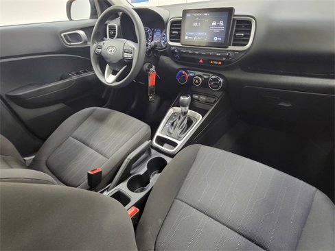 Used 2022 Hyundai Venue SE image 34