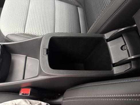 New 2025 Chevrolet Trax LT w/ LT Convenience Package image 40