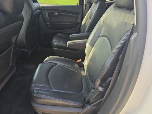 Used 2011 Chevrolet Traverse LT w/ LPO, 'HIT The Road' Package image 9