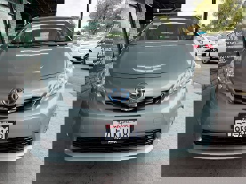 Used 2013 Toyota Prius V Two image 12