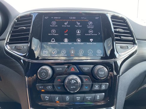 Used 2022 Jeep Grand Cherokee Laredo X image 13