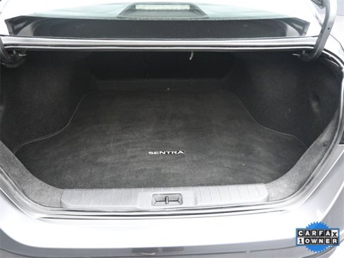Used 2025 Nissan Sentra SR w/ SR Premium Package image 14