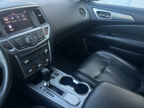 Used 2017 Nissan Pathfinder SL image 30