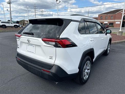 Used 2019 Toyota RAV4 LE image 8