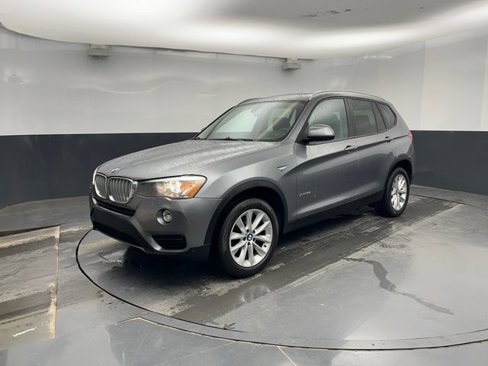 Used 2017 BMW X3 xDrive28i image 5