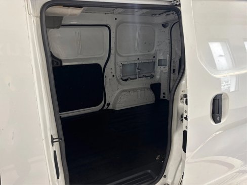 Used 2015 Chevrolet City Express LS image 10