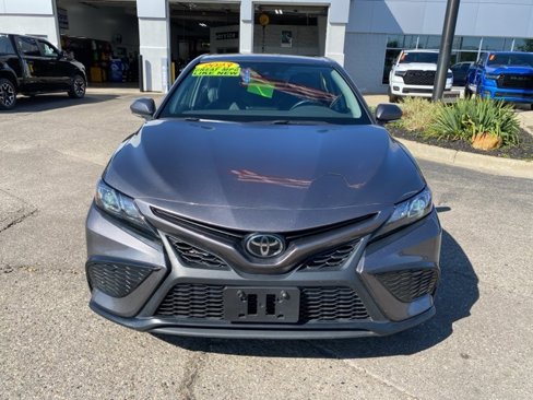 Used 2023 Toyota Camry SE image 10