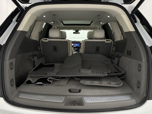 Used 2023 Cadillac XT6 Premium Luxury image 47
