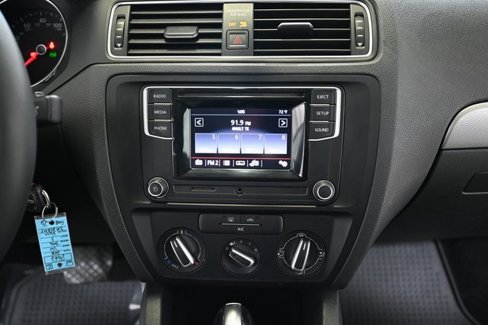 Used 2018 Volkswagen Jetta S image 5