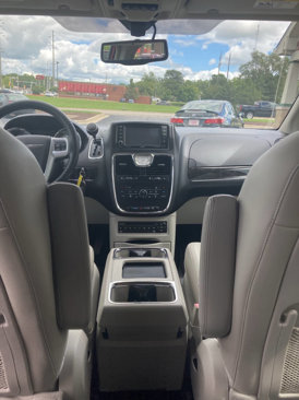 Used 2013 Chrysler Town & Country Touring-L w/ Premium Group image 20