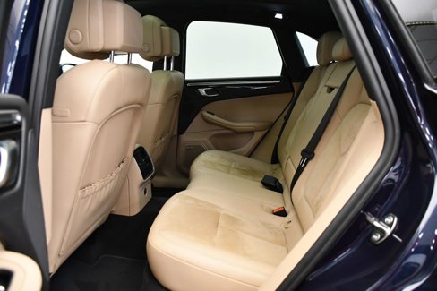 Certified 2021 Porsche Macan image 45