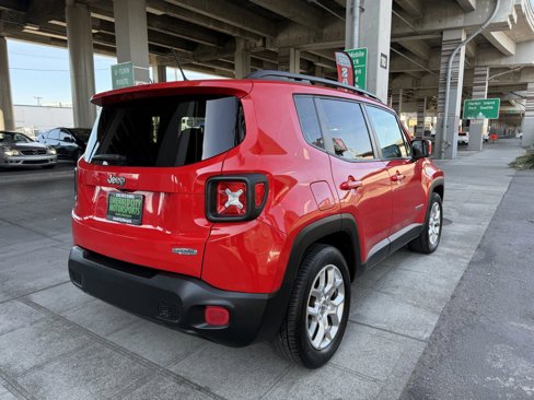 Used 2016 Jeep Renegade Latitude w/ Popular Equipment Group image 6