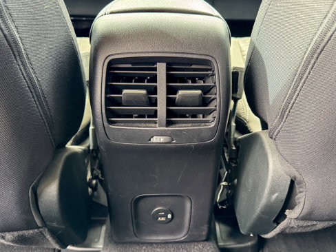 Used 2022 Ford Escape SE image 9