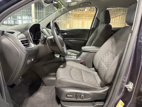 Used 2018 Chevrolet Equinox LT image 9