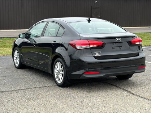 Used 2017 Kia Forte LX w/ LX Popular Package image 9